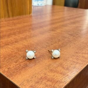 David yurman pearl studs, 14 k stem